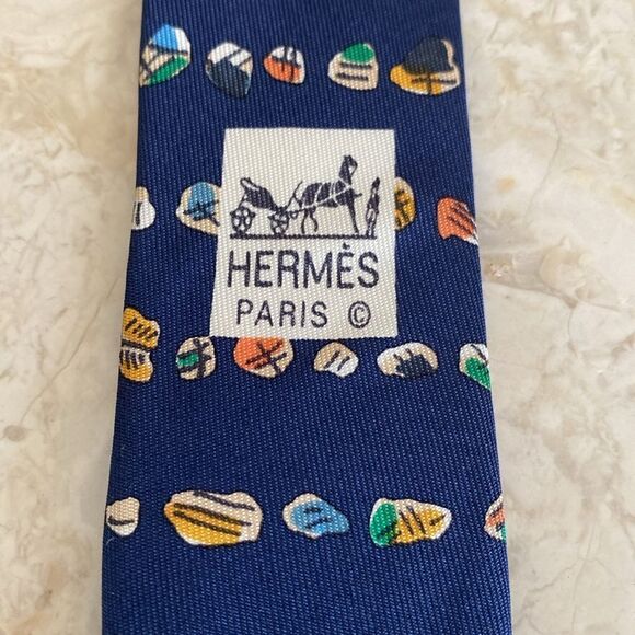Hermes 100% Silk Tie - Picture 5 of 9